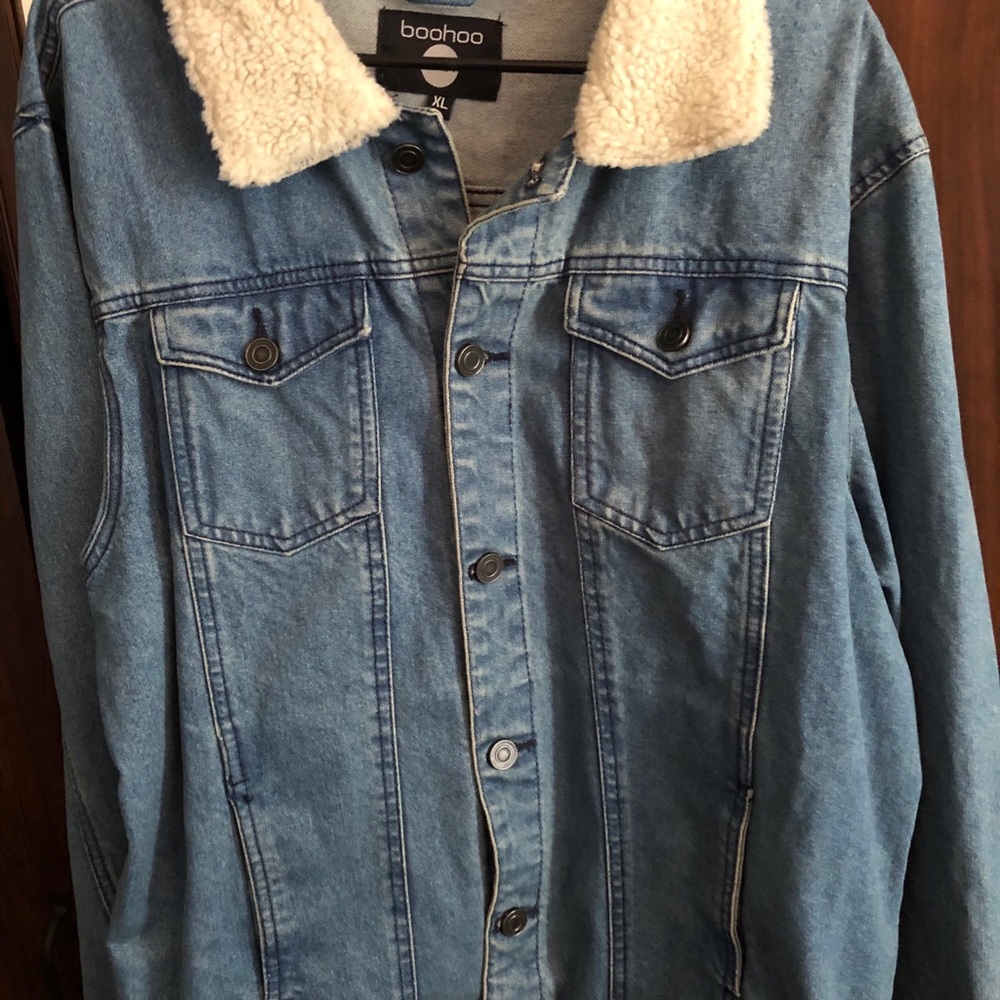 Boohoo jean jacket fleece collar